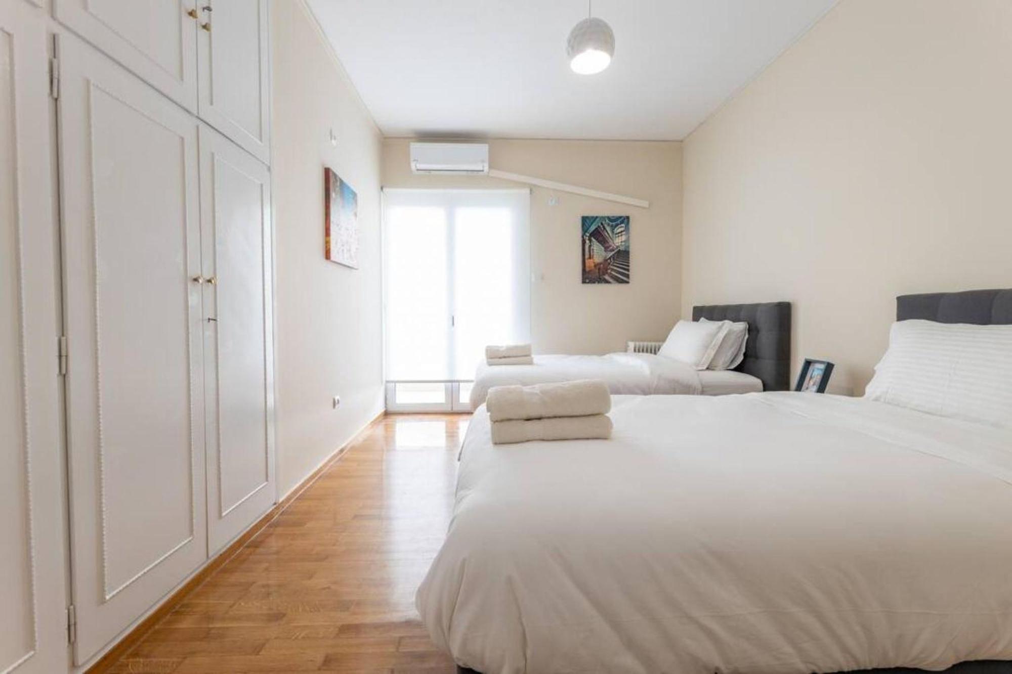 אתונה Amfitritis Family Lux Apartment At Palaio Faliro מראה חיצוני תמונה