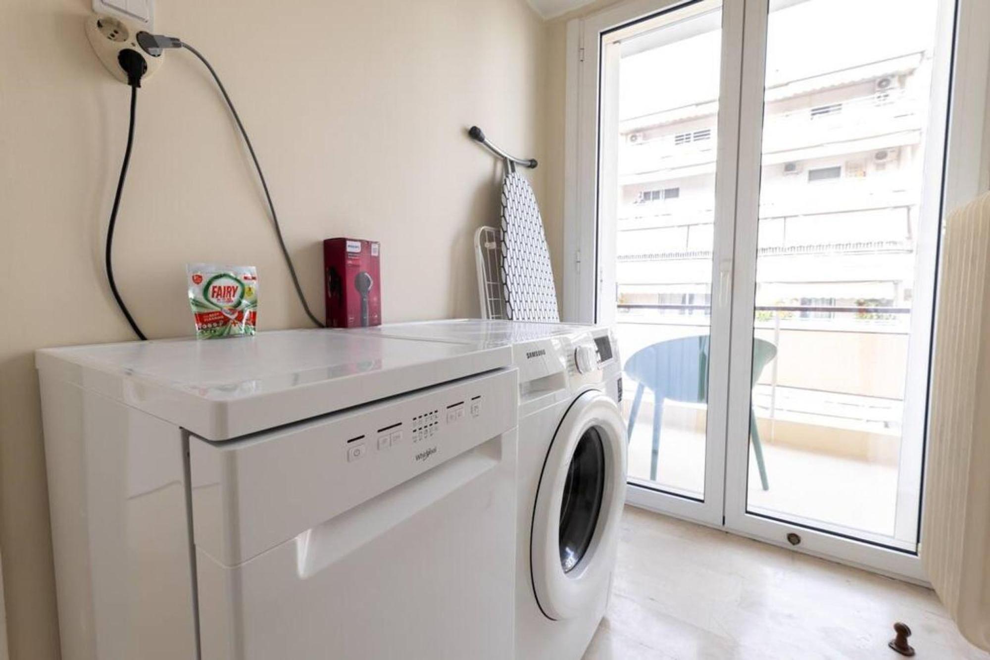 אתונה Amfitritis Family Lux Apartment At Palaio Faliro מראה חיצוני תמונה